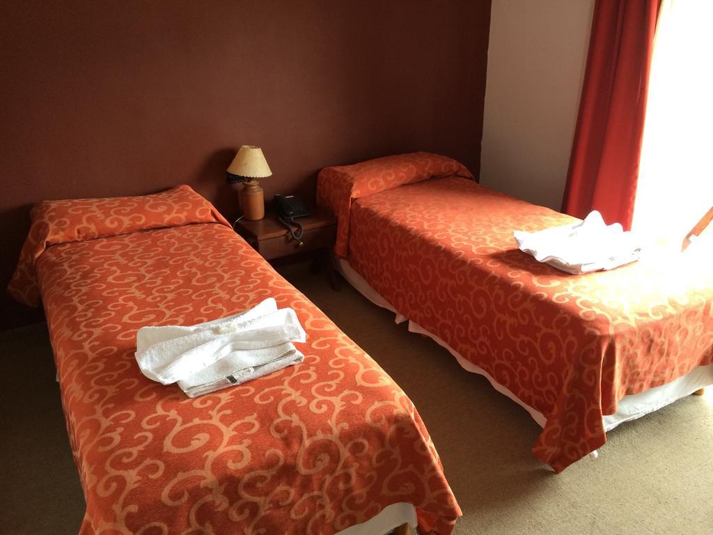 Hotel Kuntur Capilla del Monte Habitación foto